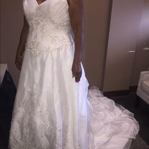 Wedding dress